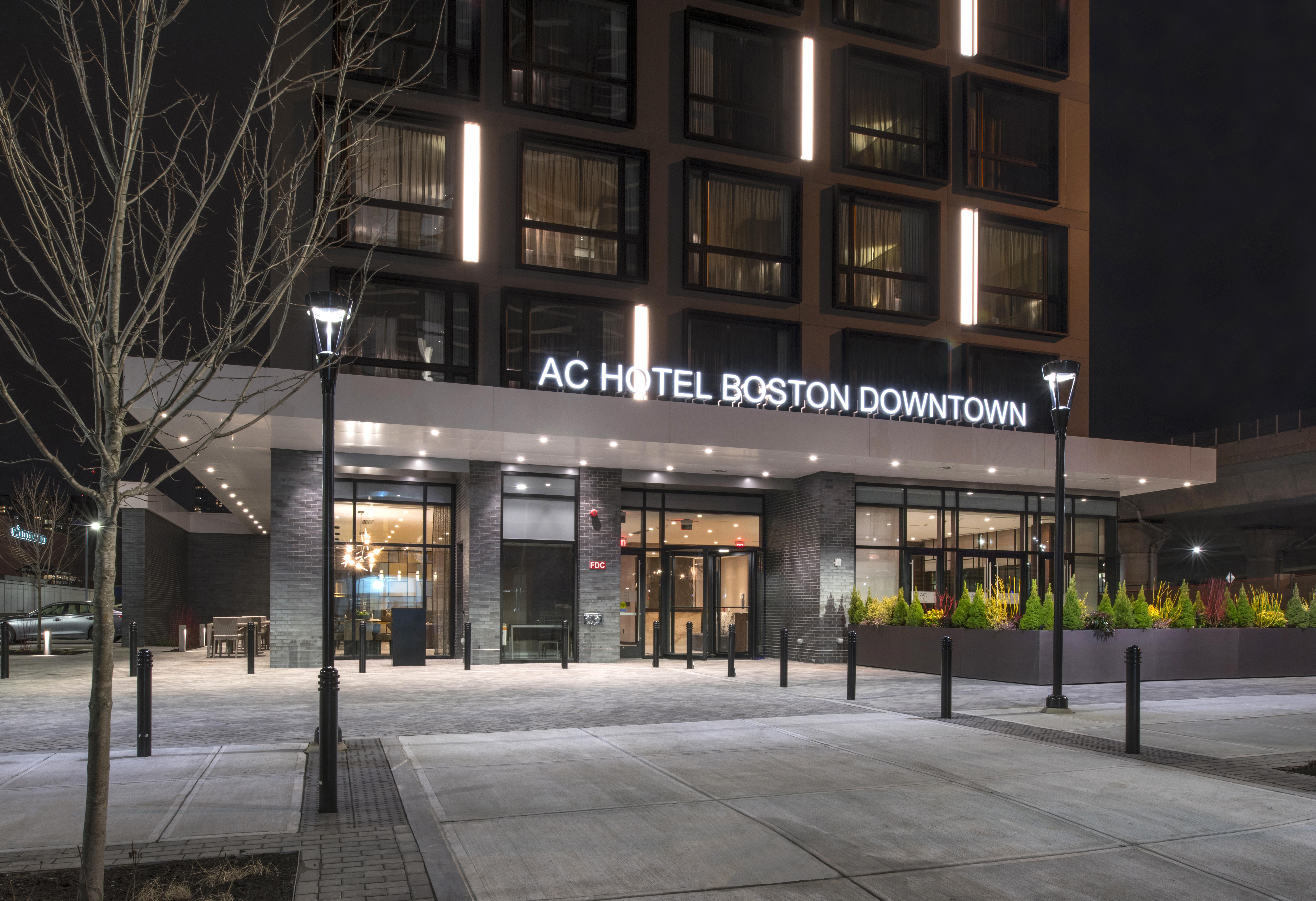 Ac Hotel By Marriott Boston Downtown Екстериор снимка