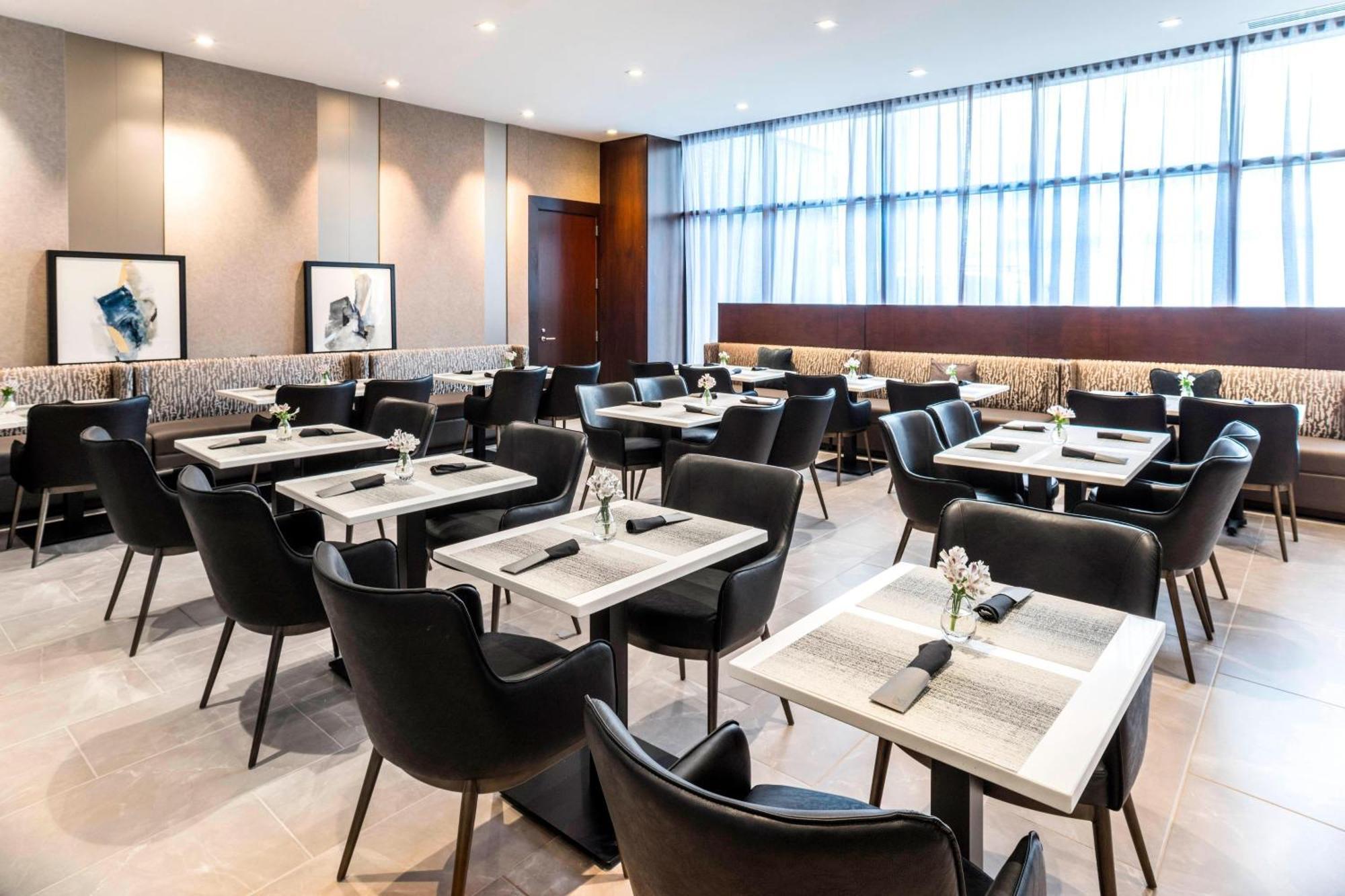 Ac Hotel By Marriott Boston Downtown Екстериор снимка