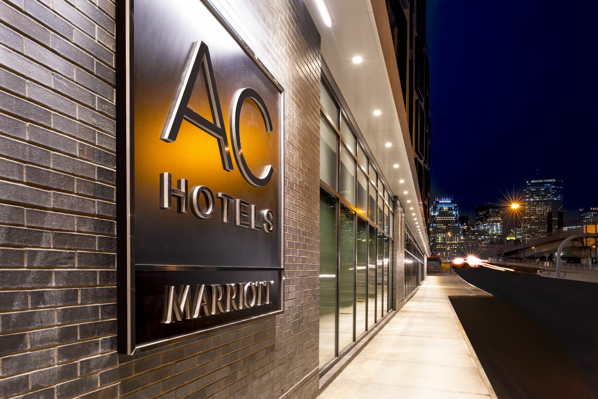 Ac Hotel By Marriott Boston Downtown Екстериор снимка